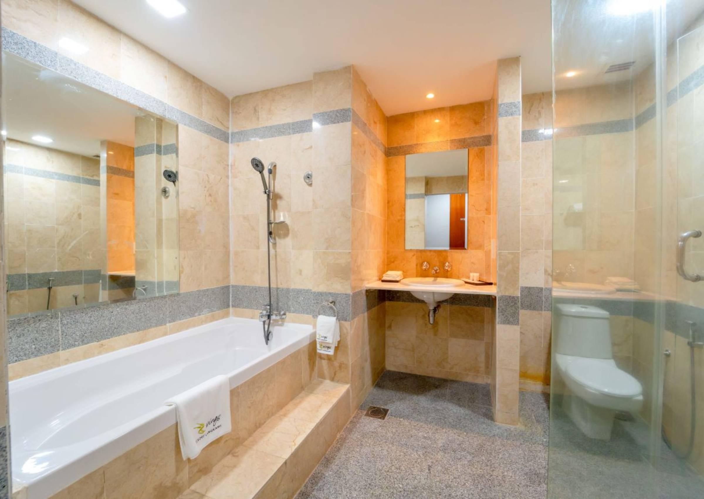 Bathroom Deluxe Family
