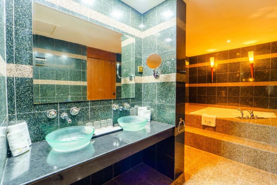 Presidential Suite