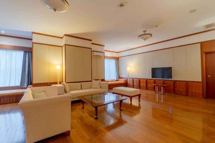 Presidential Suite