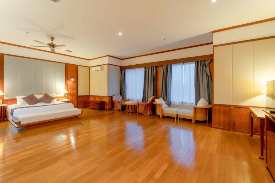 Presidential Suite